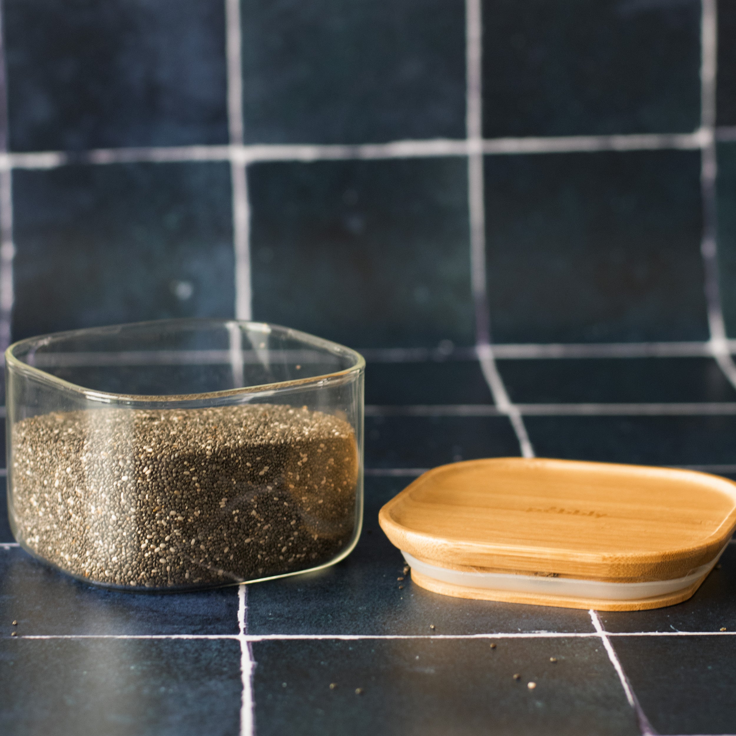Square Glass Storage Canister With Bamboo Lid 500 ml - Image 4